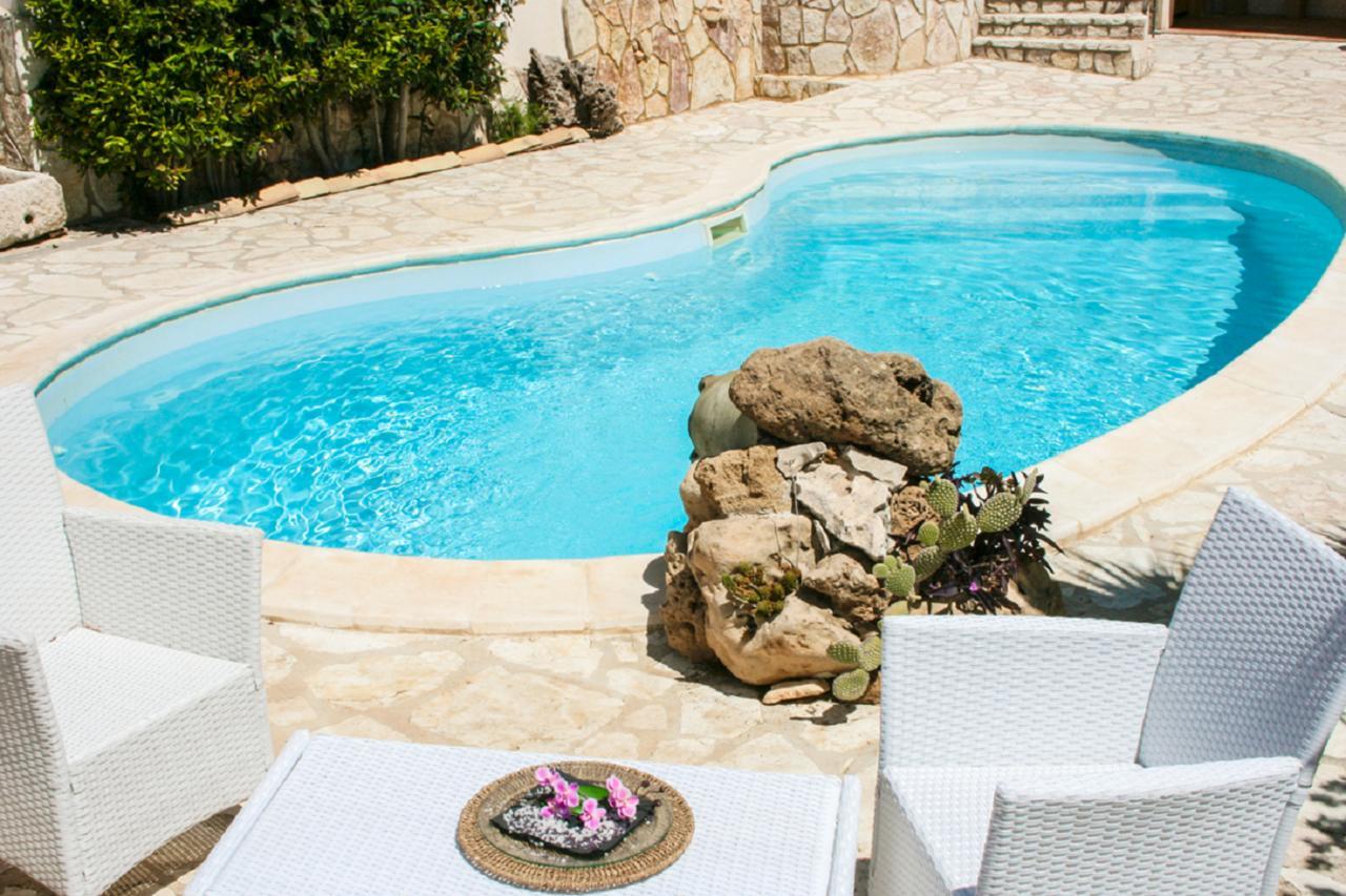 Casa Vacanze Il Cortile Custonaci Ngoại thất bức ảnh